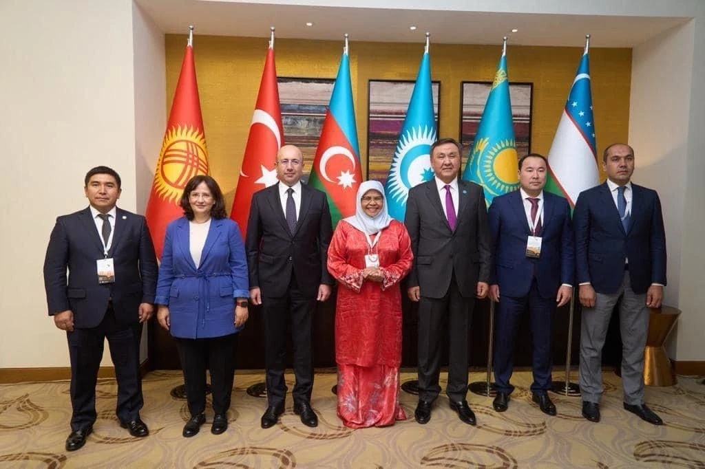 В рамках 2-го Национального Градостроительного Форума был организован круглый стол министров стран-членов Организации Тюркских Государств