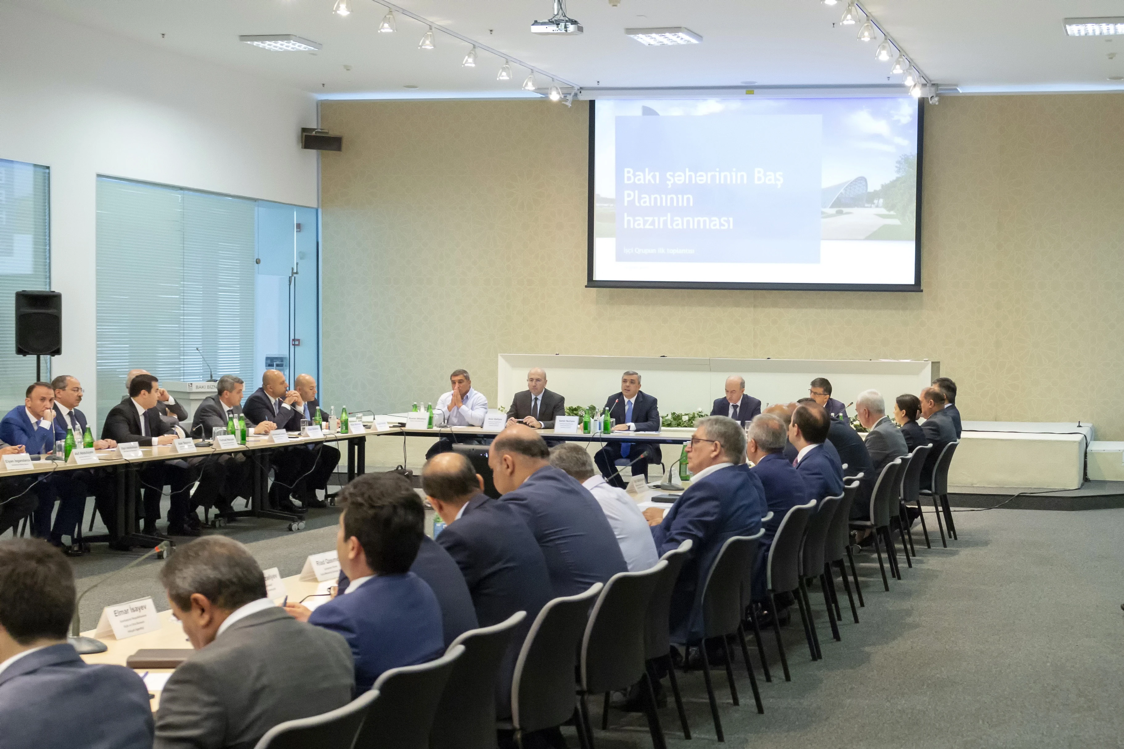 Состоялось первое заседание межведомственной рабочей группы по подготовке генплана Баку