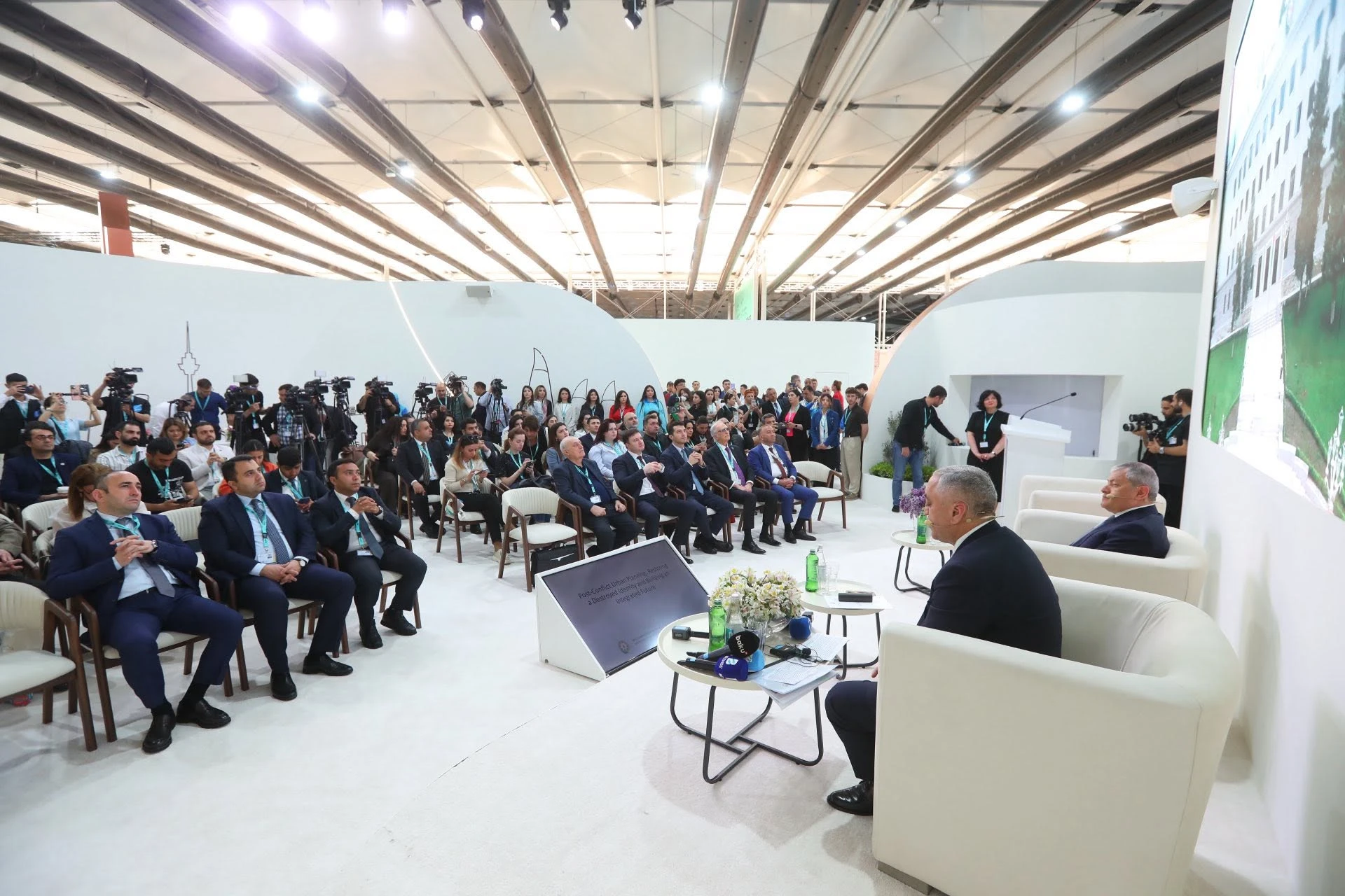 WUF13 çərçivəsində Azərbaycan Pavilyonunda tədbirlər silsiləsi başlayıb