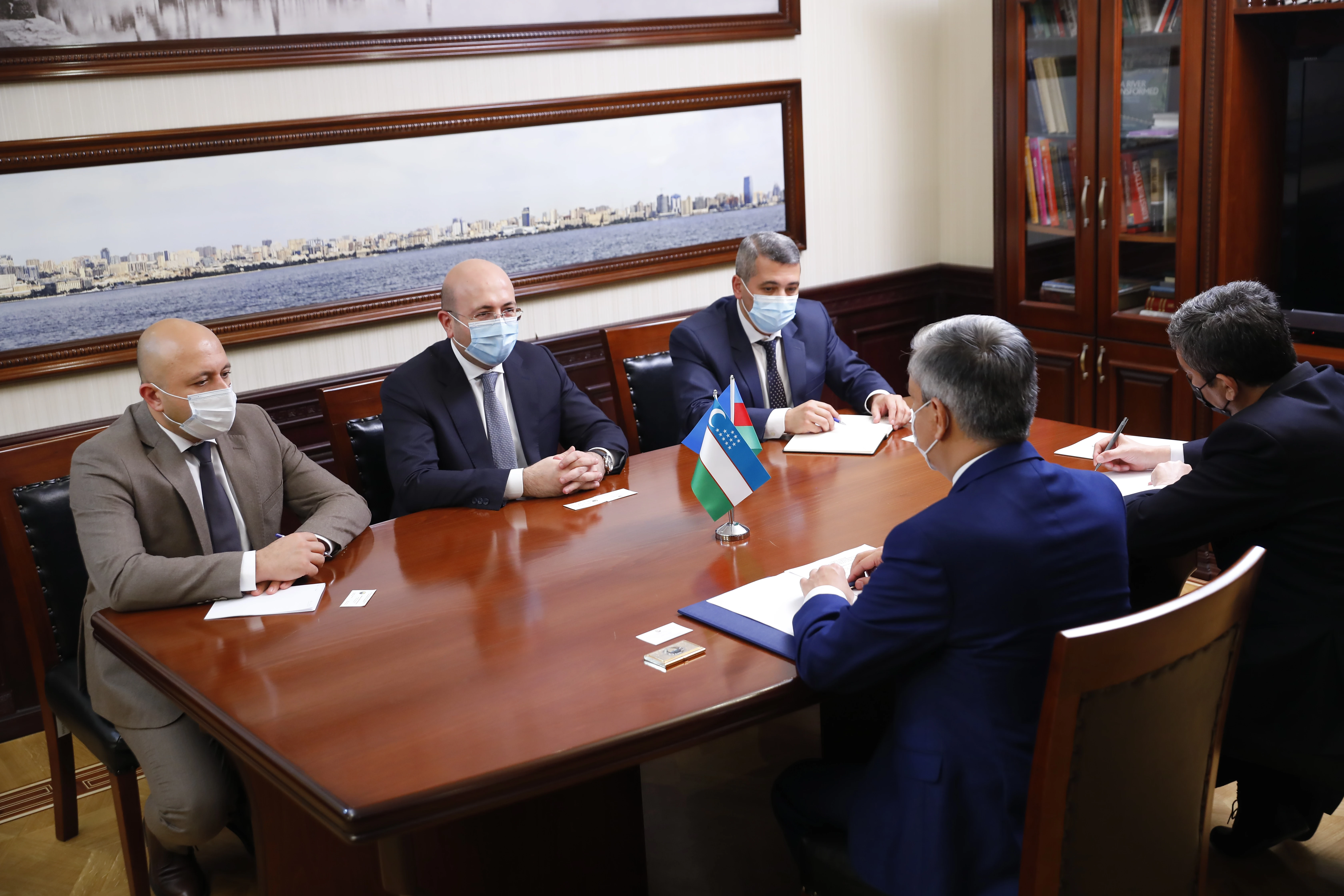 The Chairman of the State Committee for Urban Planning and Architecture received the Ambassador of the Republic of Uzbekistan to Azerbaijan