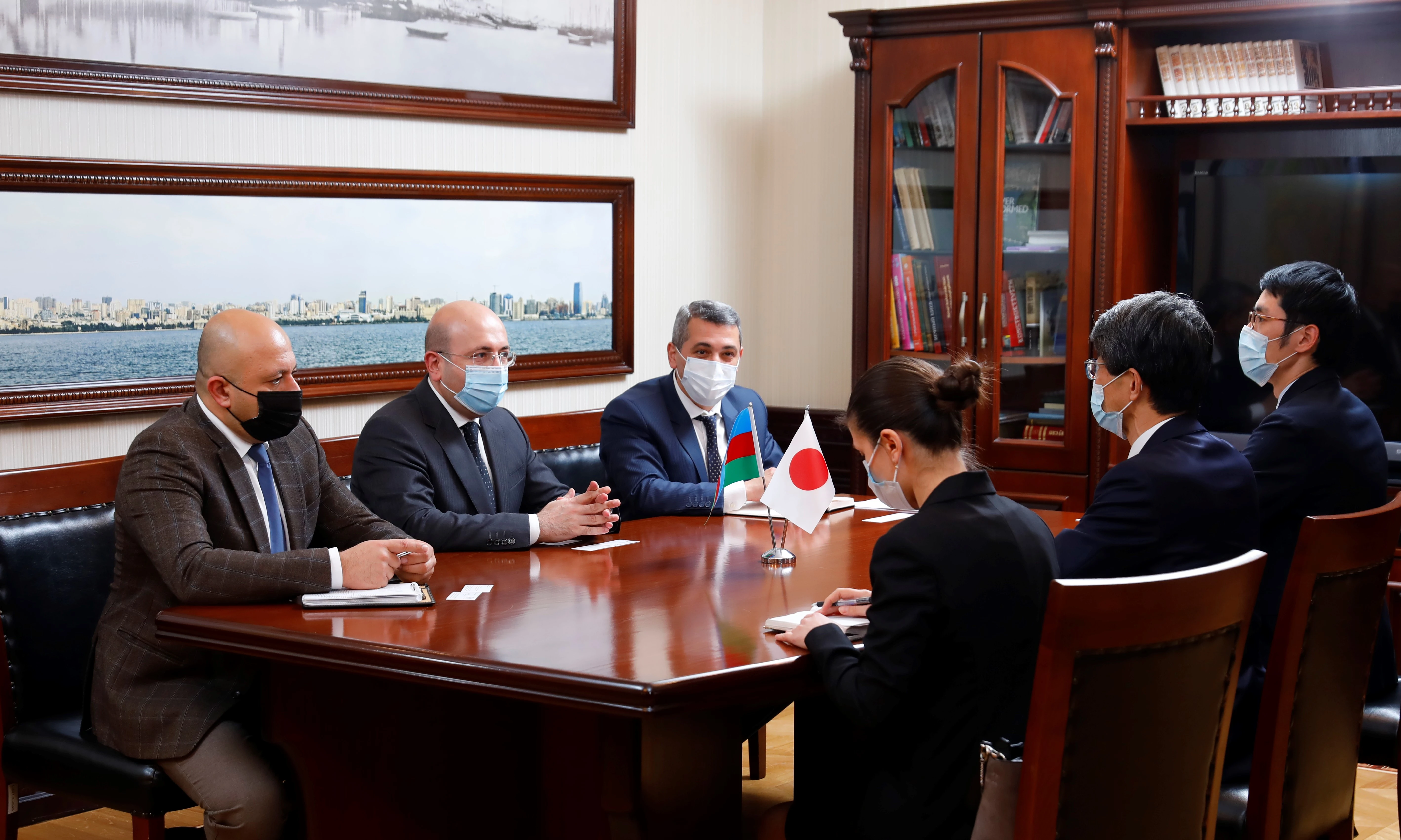 The chairman of the State Committee for Urban Planning and Architecture received the Japanese ambassador to Azerbaijan